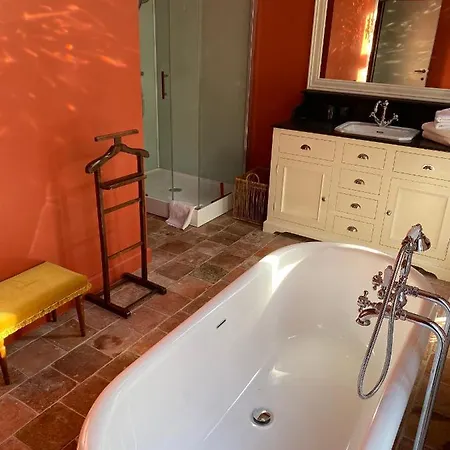 Hotel Luxe Loft In Een Iconisch Bankgebouw Bruges