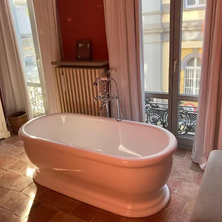 Luxe Loft In Een Iconisch Bankgebouw Hotel Bruges